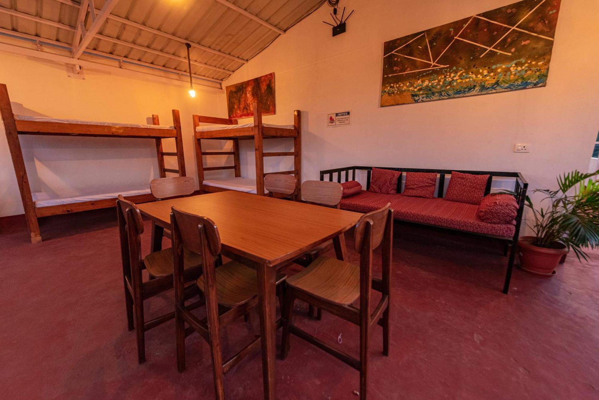 Hotel La Paulo'S Near Beach Resort Морджим Екстериор снимка