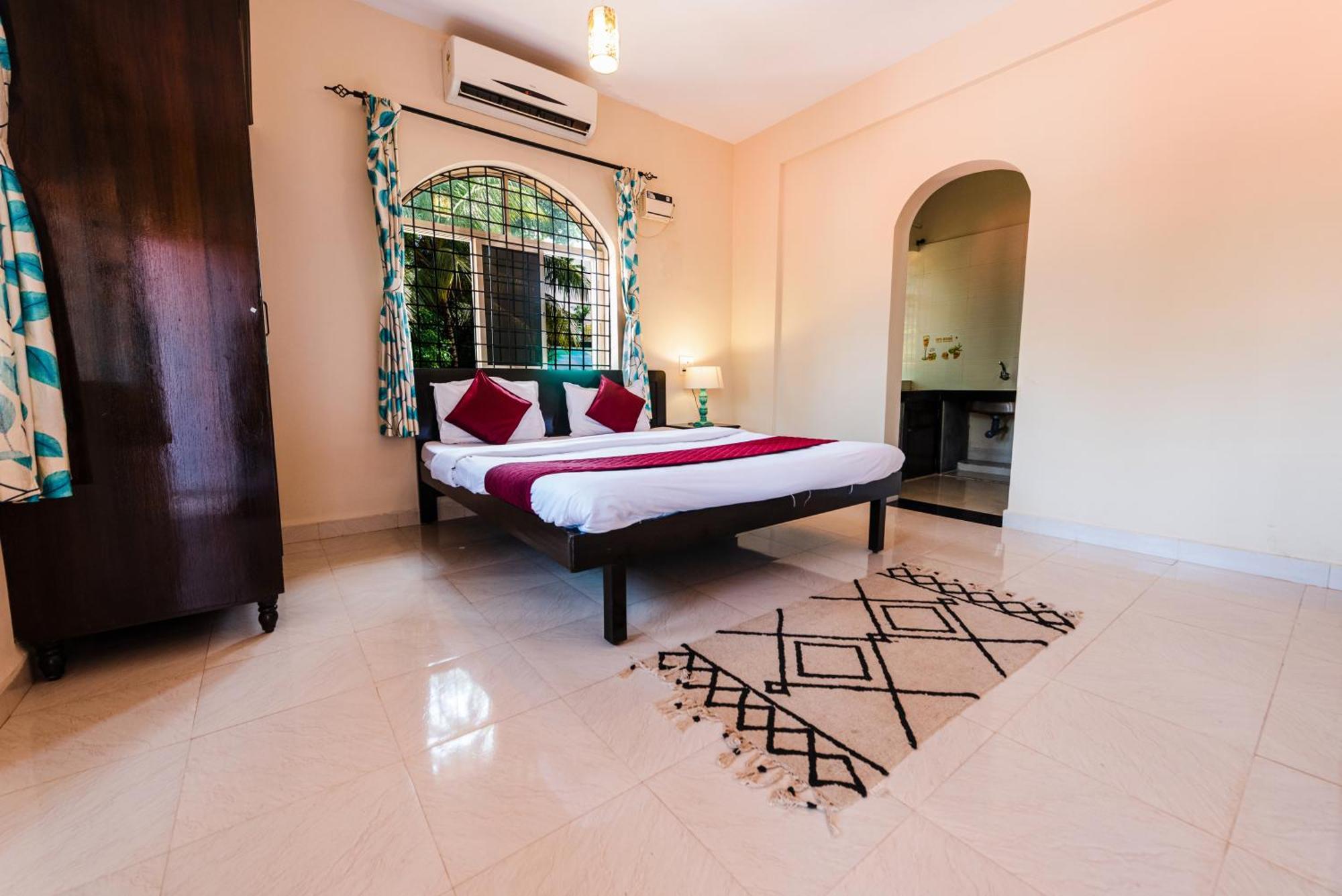 Hotel La Paulo'S Near Beach Resort Морджим Екстериор снимка
