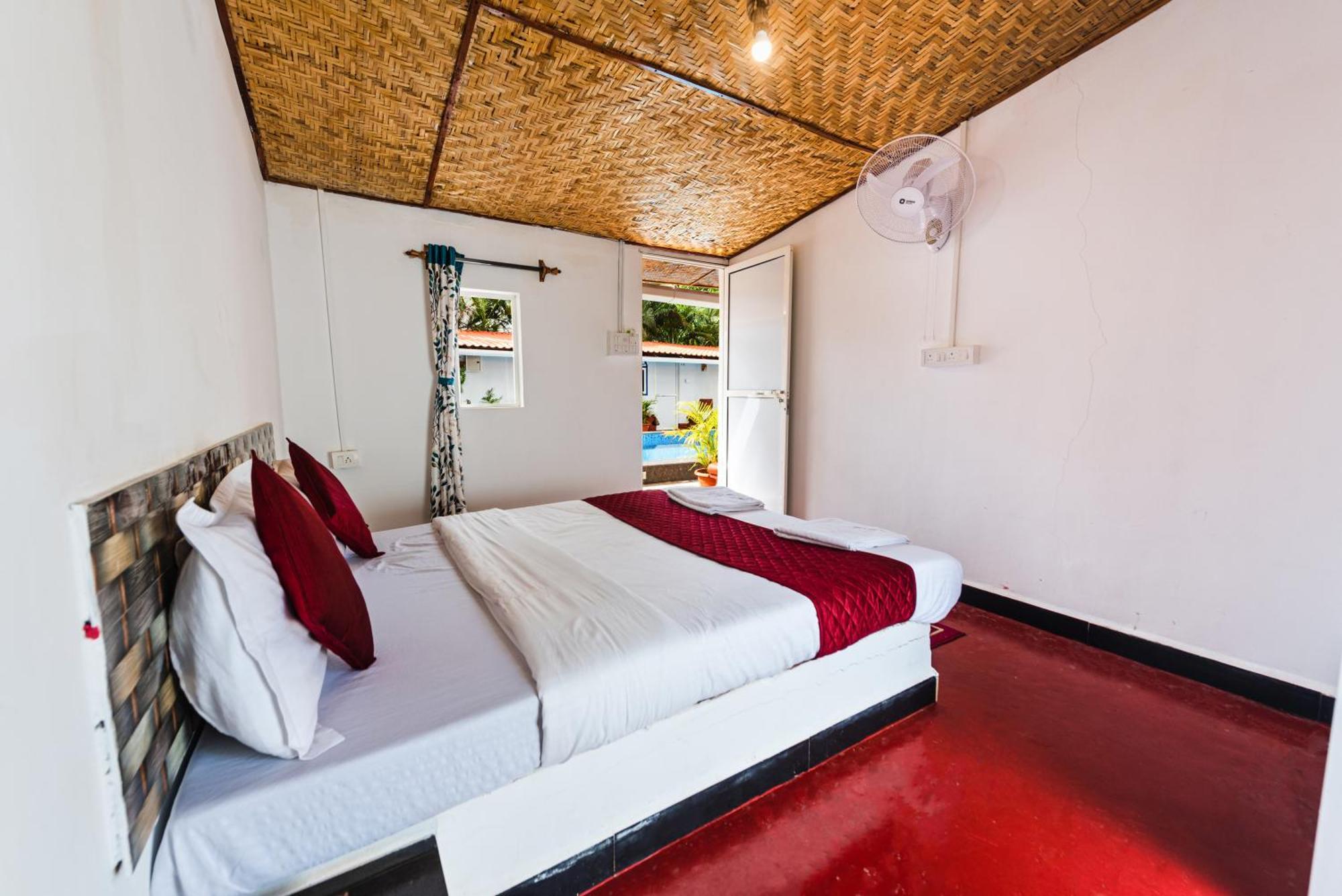 Hotel La Paulo'S Near Beach Resort Морджим Екстериор снимка