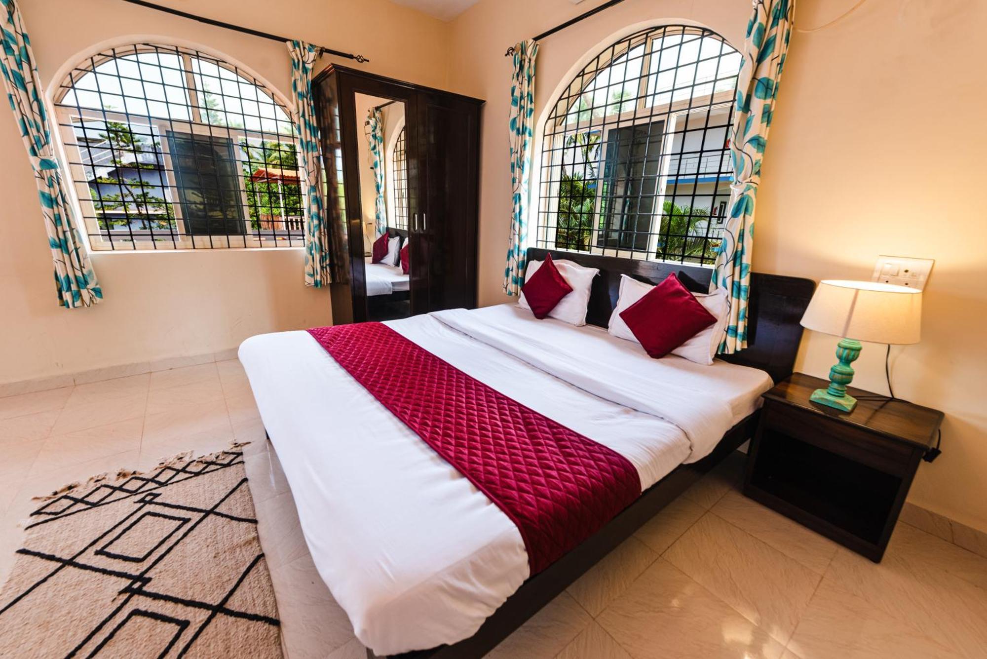 Hotel La Paulo'S Near Beach Resort Морджим Екстериор снимка