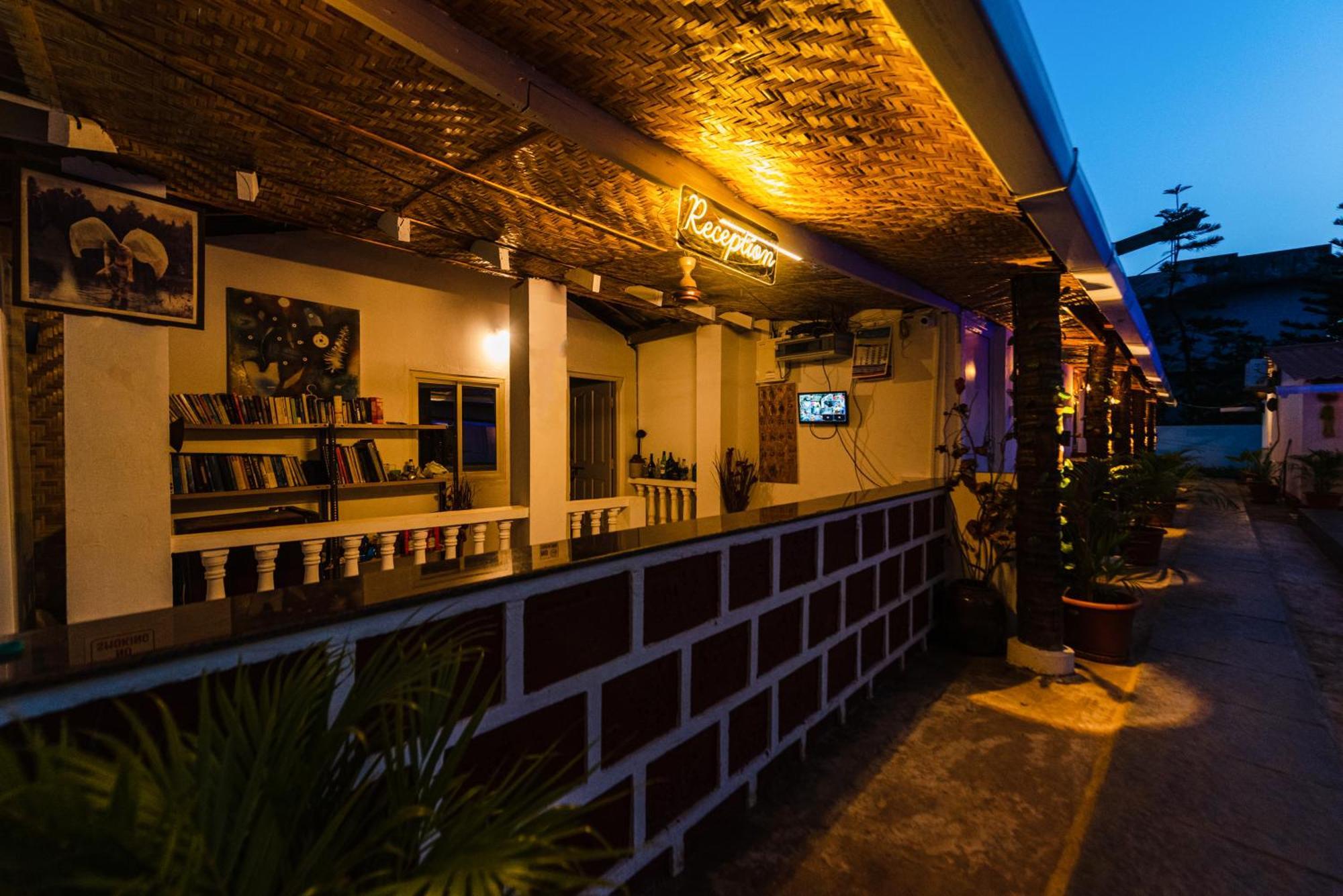 Hotel La Paulo'S Near Beach Resort Морджим Екстериор снимка